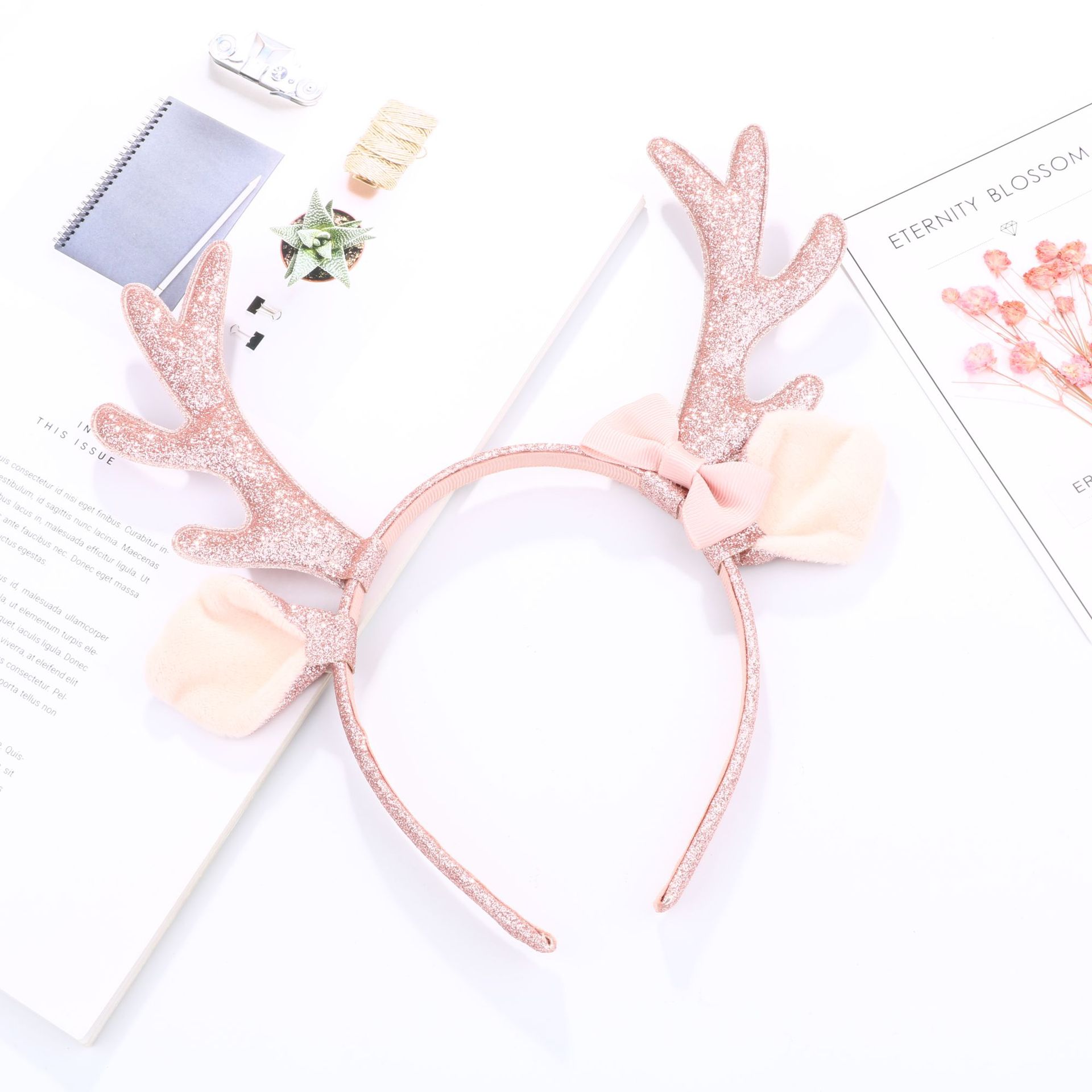 Urocza różowa opaska na głowę  – Reindeer Antlers Headband recenzja i cena